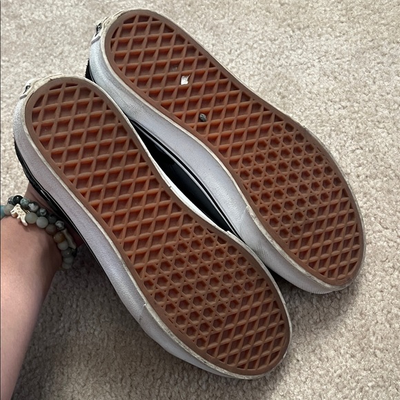 Vans - Picture 4 of 6